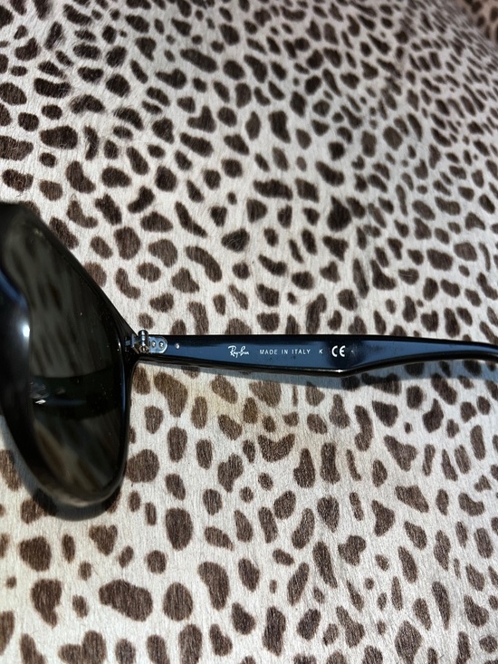 Ray-Ban phantos black round green lens sunglasses main image 8